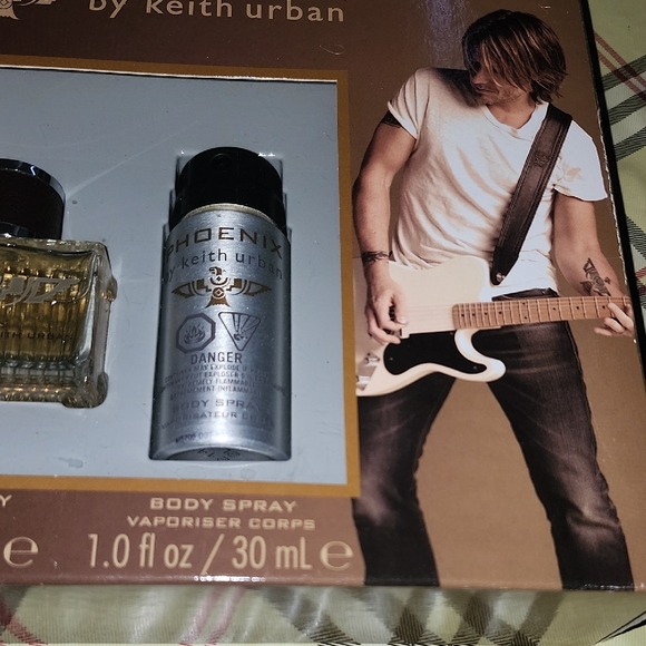 Keith Urban PHOENIX Gift Set New EXTREMELY RARE!! - Picture 5 of 7